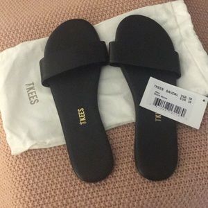 TKEES Alex Sandals-NWT